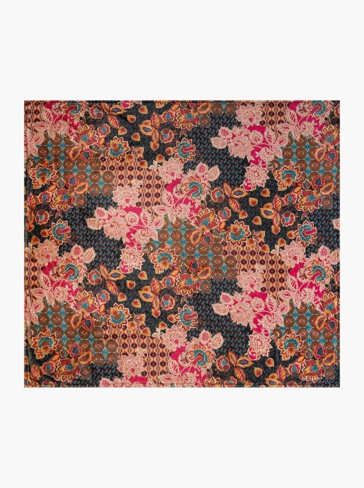 Laurel Canyon Cozy Blanket - Attar